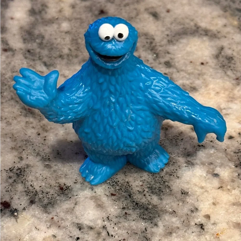 Vintage Cookie Monster figure 3in tall